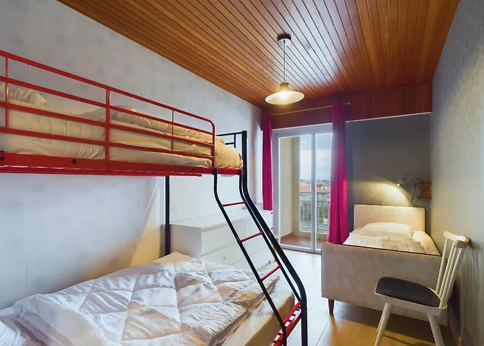 Pour 8 Sur La Grande De St Gilles Appartement